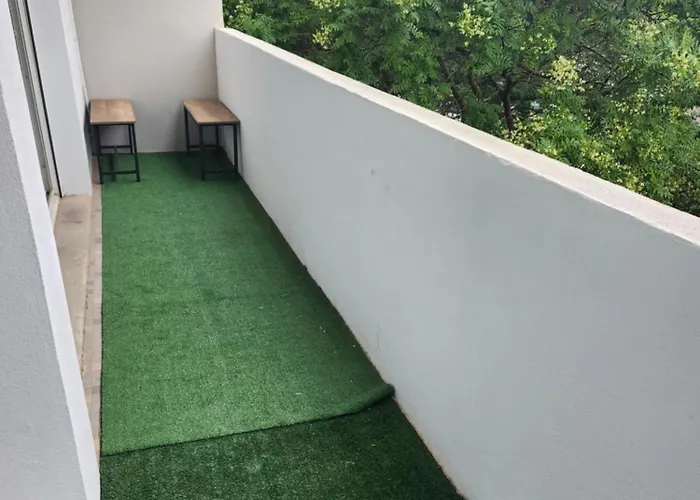 Joli F3 Proche Et Centre